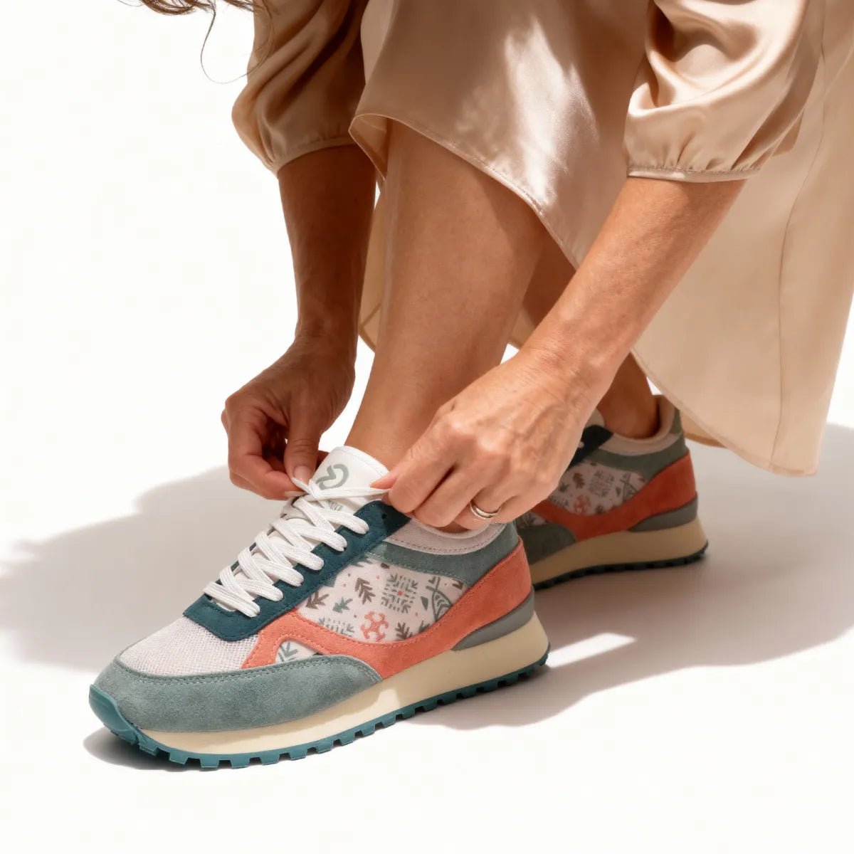 Novera - Omega Walk - Novera-Green-37