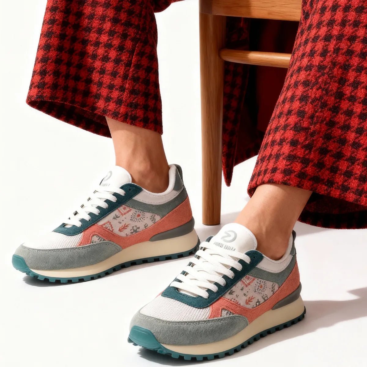 Novera - Omega Walk - Novera-Green-37