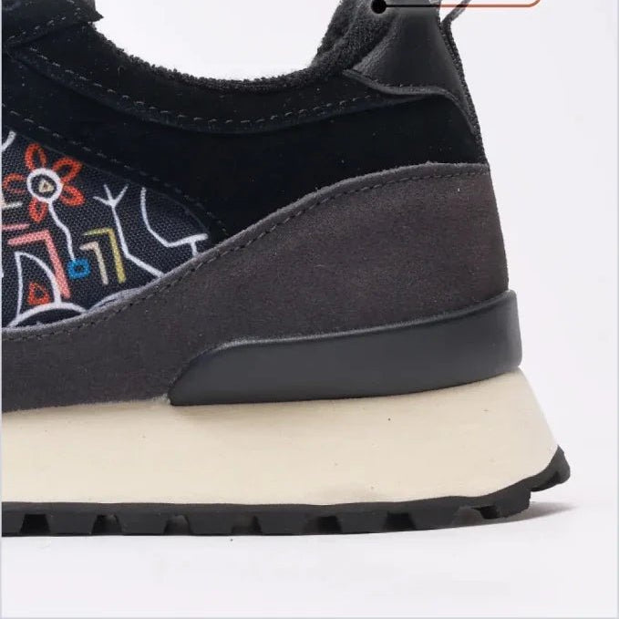 Novera - Omega Walk - Novera-Black-37