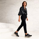 Novera - Omega Walk - Novera-Black-37