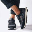 Novera - Omega Walk - Novera-Black-37