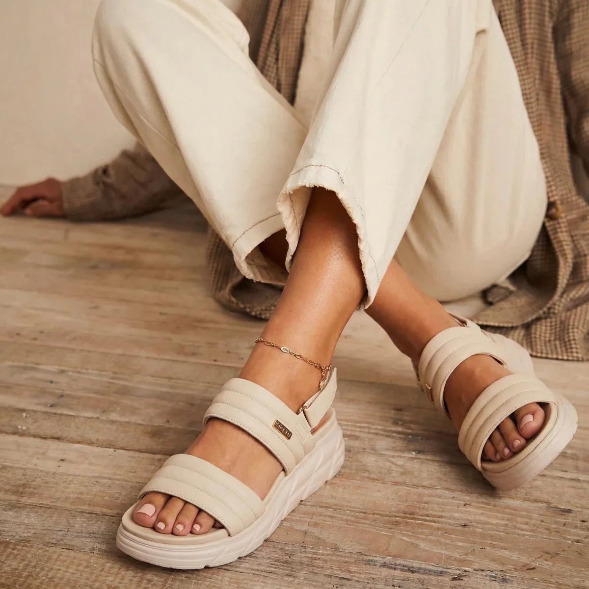 Align - Omega Walk - M275-Off-White-35