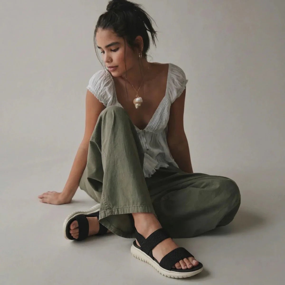 Essence - Omega Walk - M280-Black-35