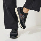 Novera - Omega Walk - Novera-Black-37