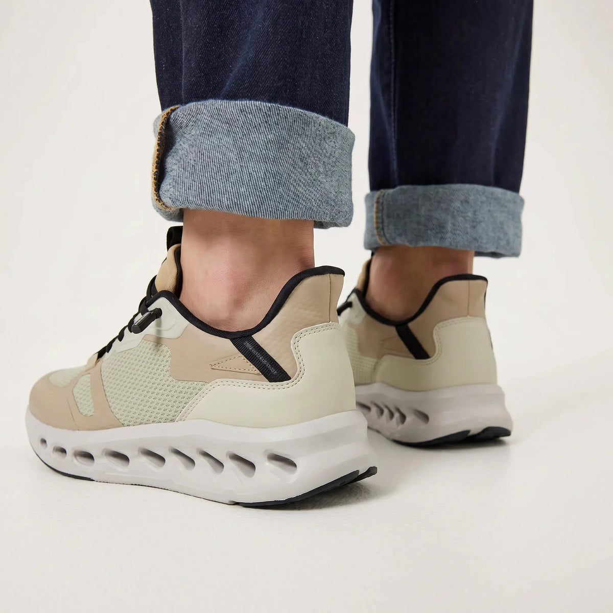 Lumis - Omega Walk - Lumis-Green-37