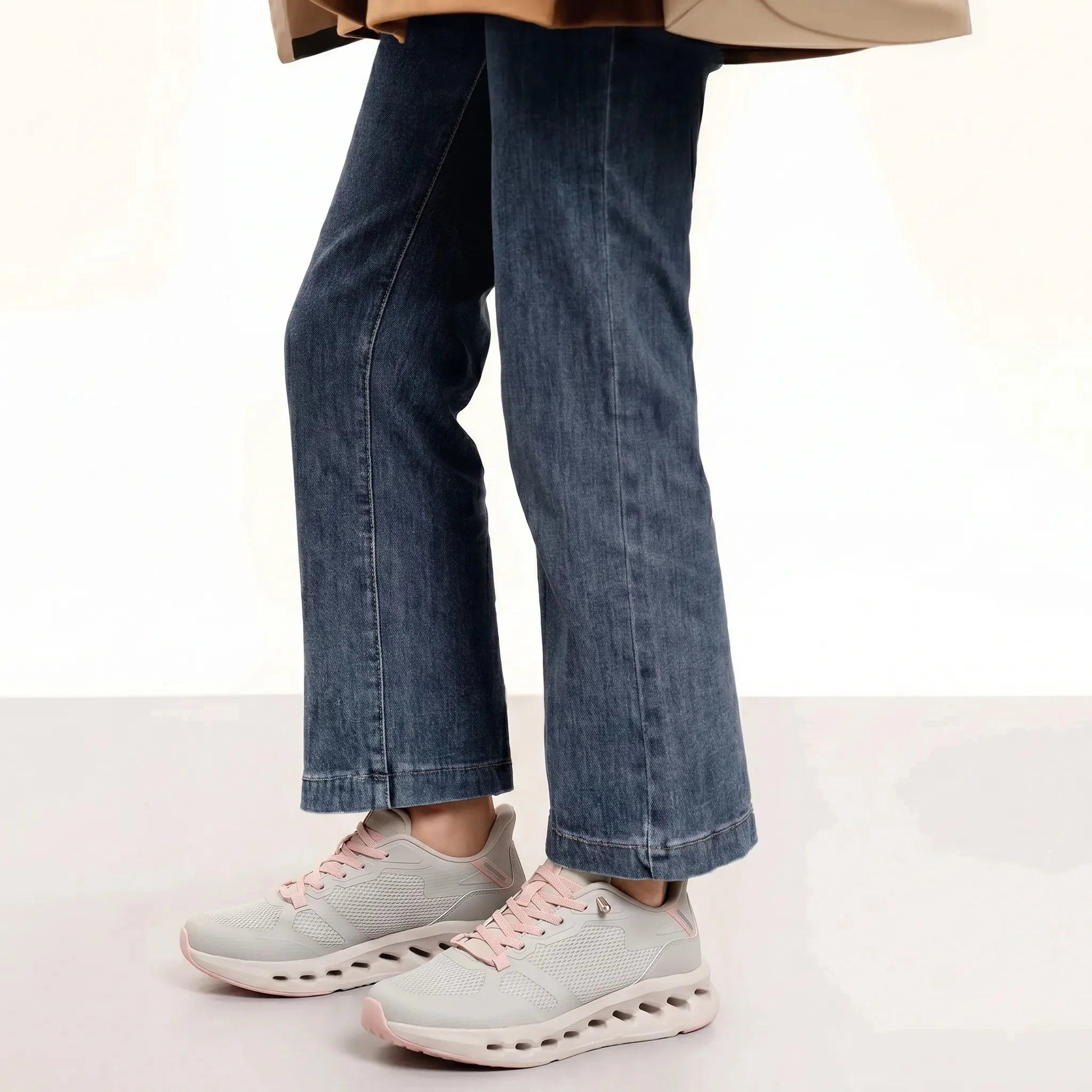 Lumis - Omega Walk - Lumis-Grey-37