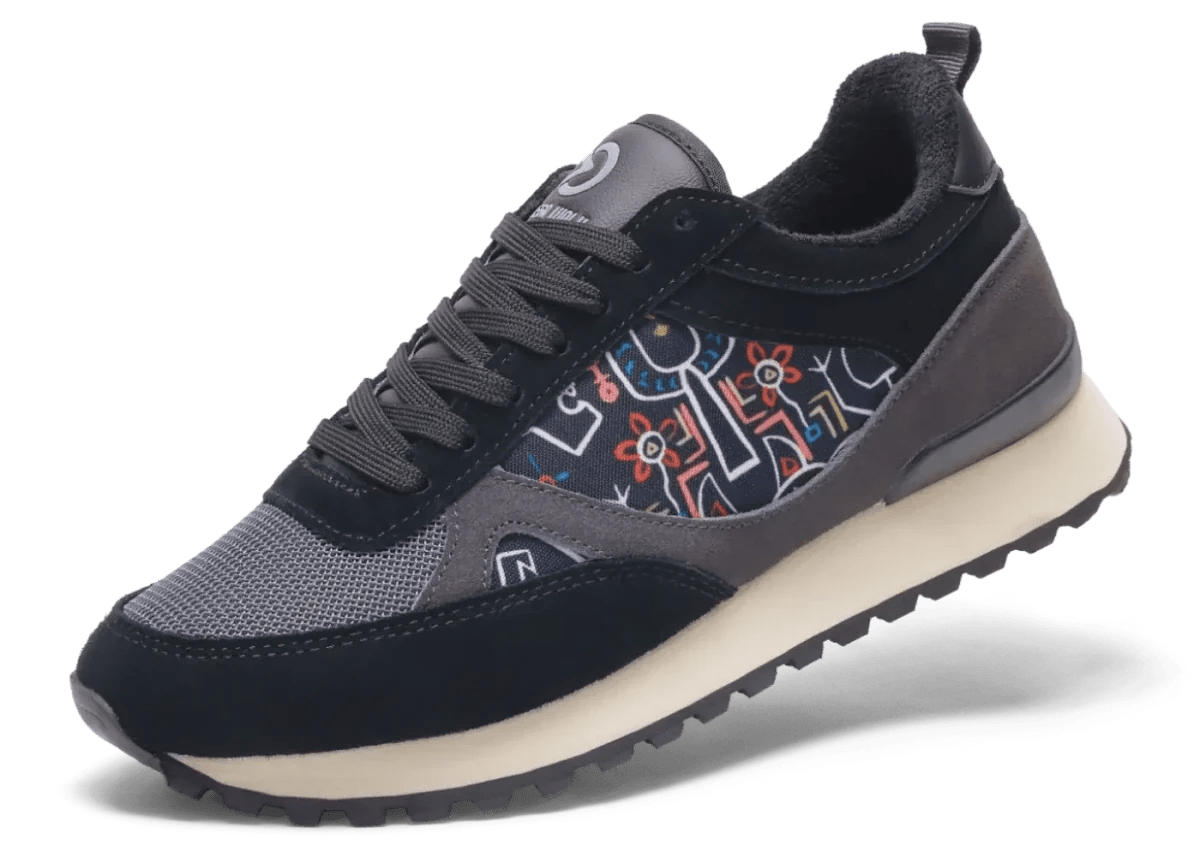 Novera - Omega Walk - Novera-Black-37